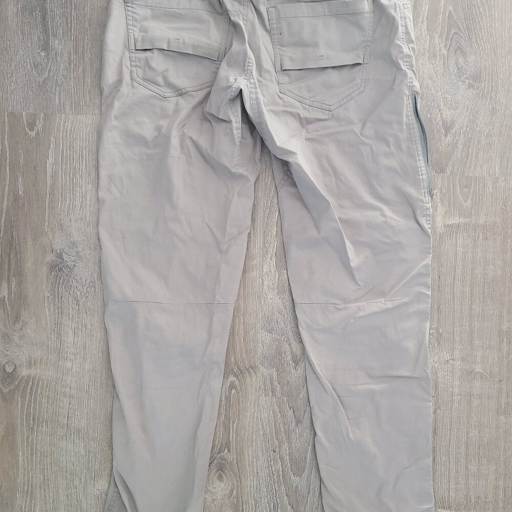 Arcteryx A2B Commuter pant 32